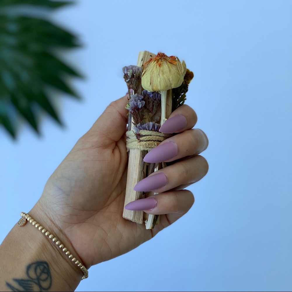Press On Glue Nails - Almond Shape - Mauve